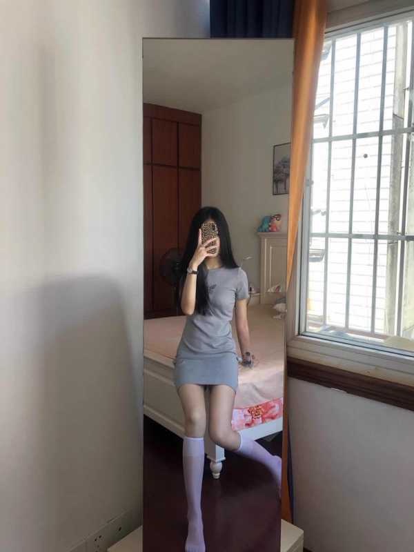 体验超嫩高级模，腿长，配合度高，亲身验证